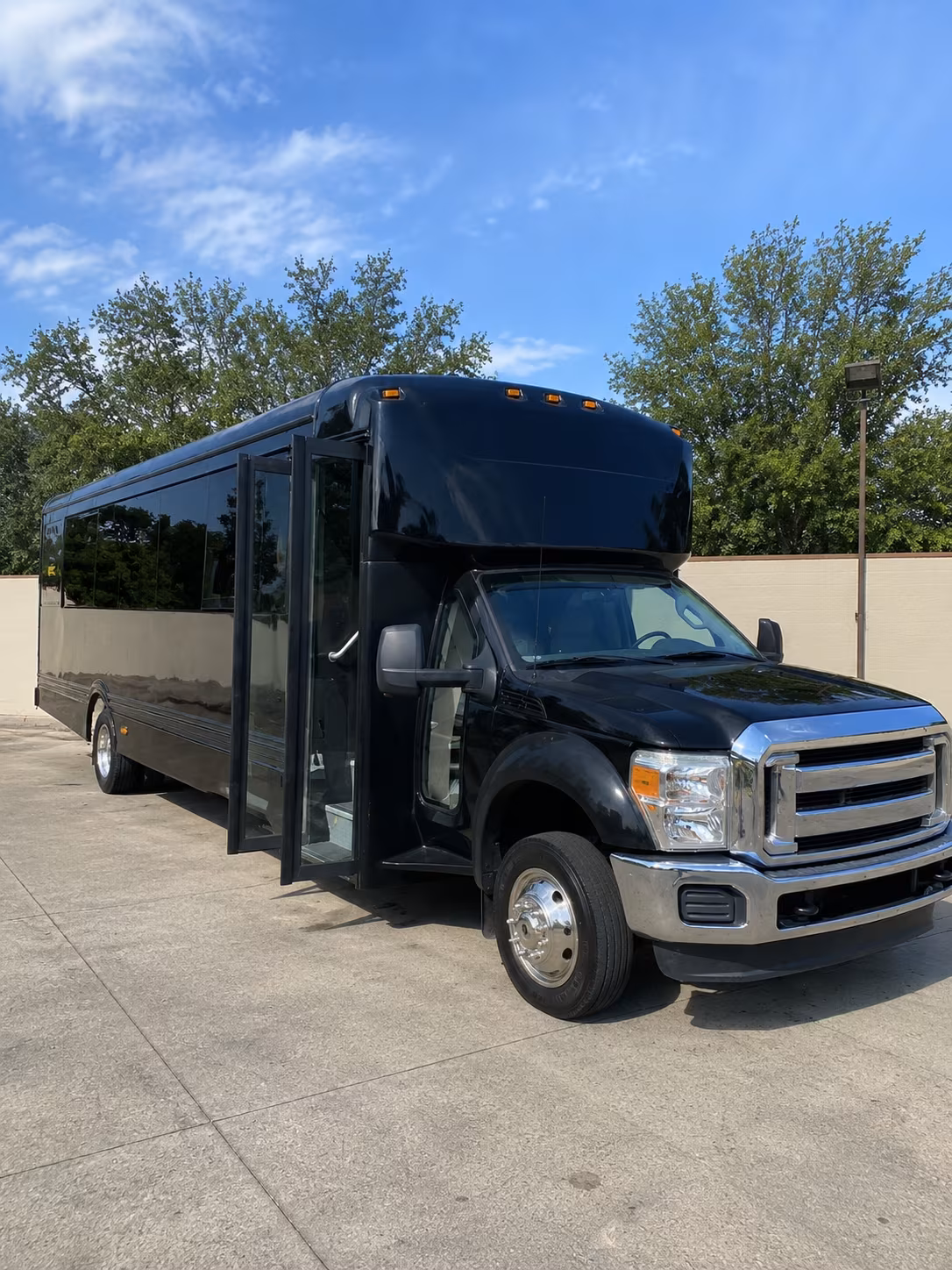 clinton township 20 passenger party bus