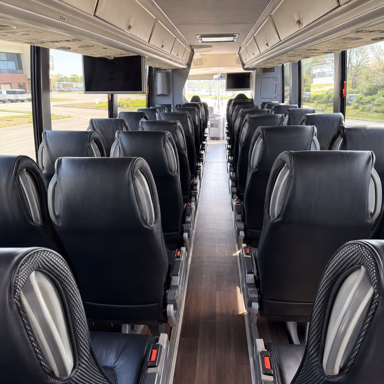 farmington hills bus rentals